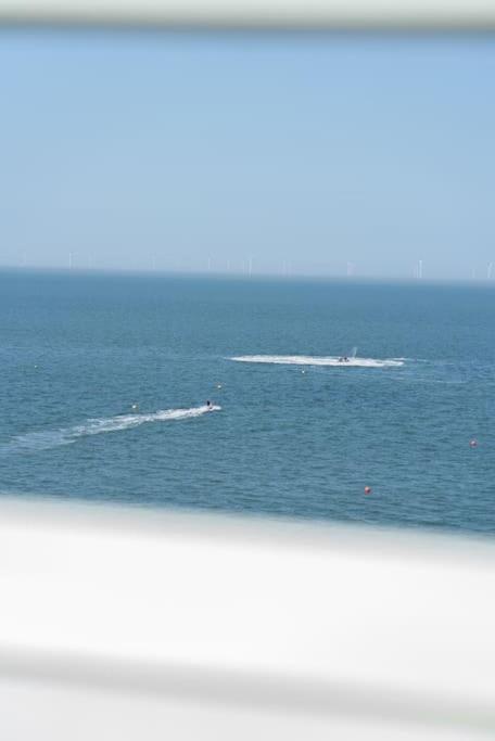 Luxury Duplex Penthouse On The Beach With Panoramic Sea Views ハーン・ベイ エクステリア 写真